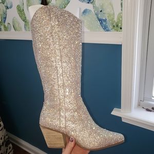 NEW Matisse Nashville Rhinestone cowboy boots